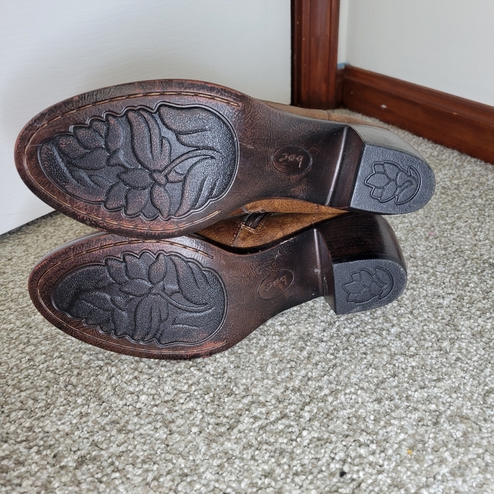 B.O.C Women's Darley Brown Ankle Booties w/ Side Buckle Accent, Size 9 - Picture 7 of 8